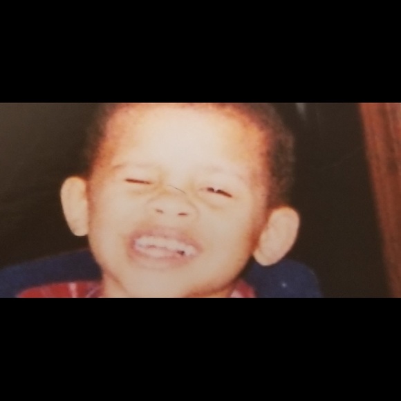 Meet your Posher, Lewis - Picture 1 of 1